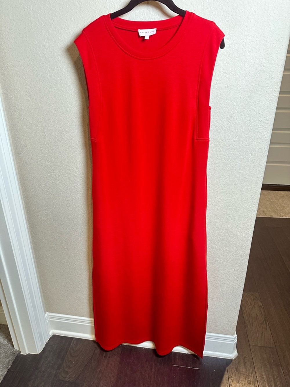 entro Sleeveless Red Knit Maxi Dress